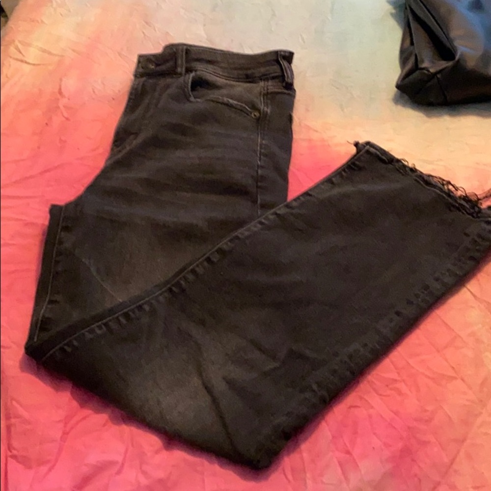 Slim straight crop